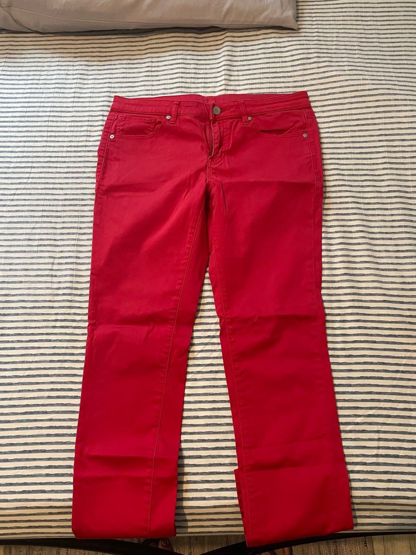Uniqlo Red Pants Size 28 (Category: Jeans) located in Las Pinas. Submitted by arm_arc (Listing ID 1231274304, Image 1). Description: For sale: Uniqlo Red Pants Size 28 God Bless 😊.