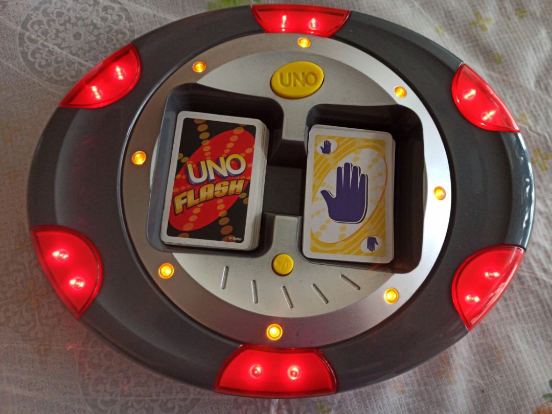 電子UNO Flash , 無盒, 興趣及遊戲, 玩具& 遊戲類- Carousell