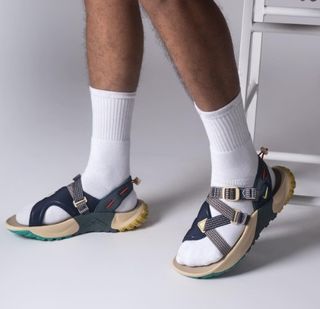 由 kaokaoder (刊登 ID 1231426159，圖片 1) 提交，位於 的 (類別：)，說明：。