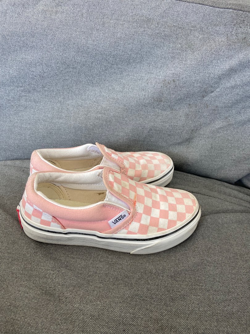 Kids pink checkerboard on sale vans
