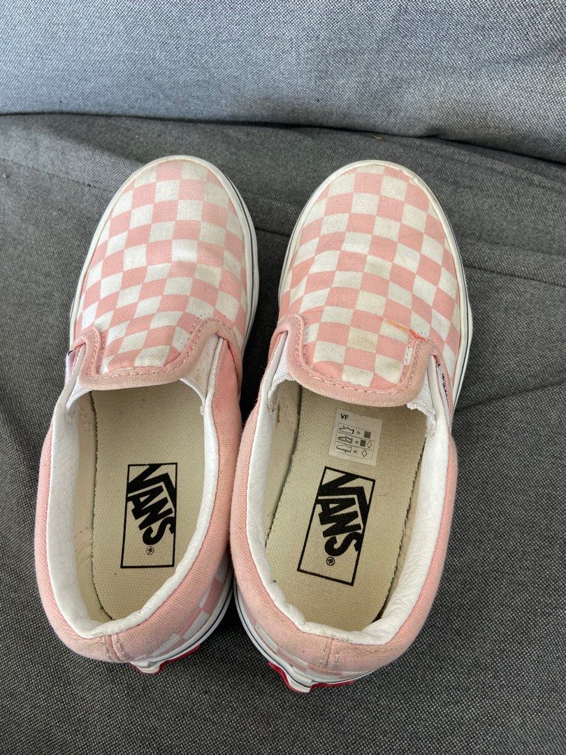 Kids pink cheap checkered vans