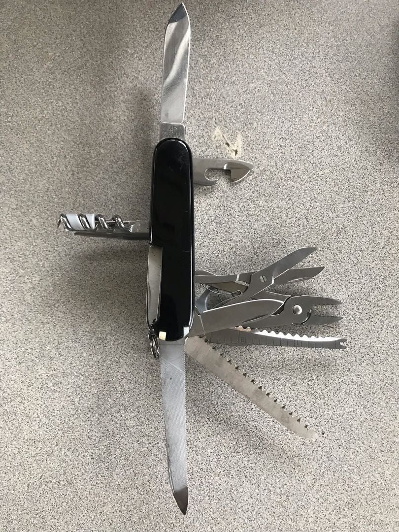 Swiss army clearance knife champion plus