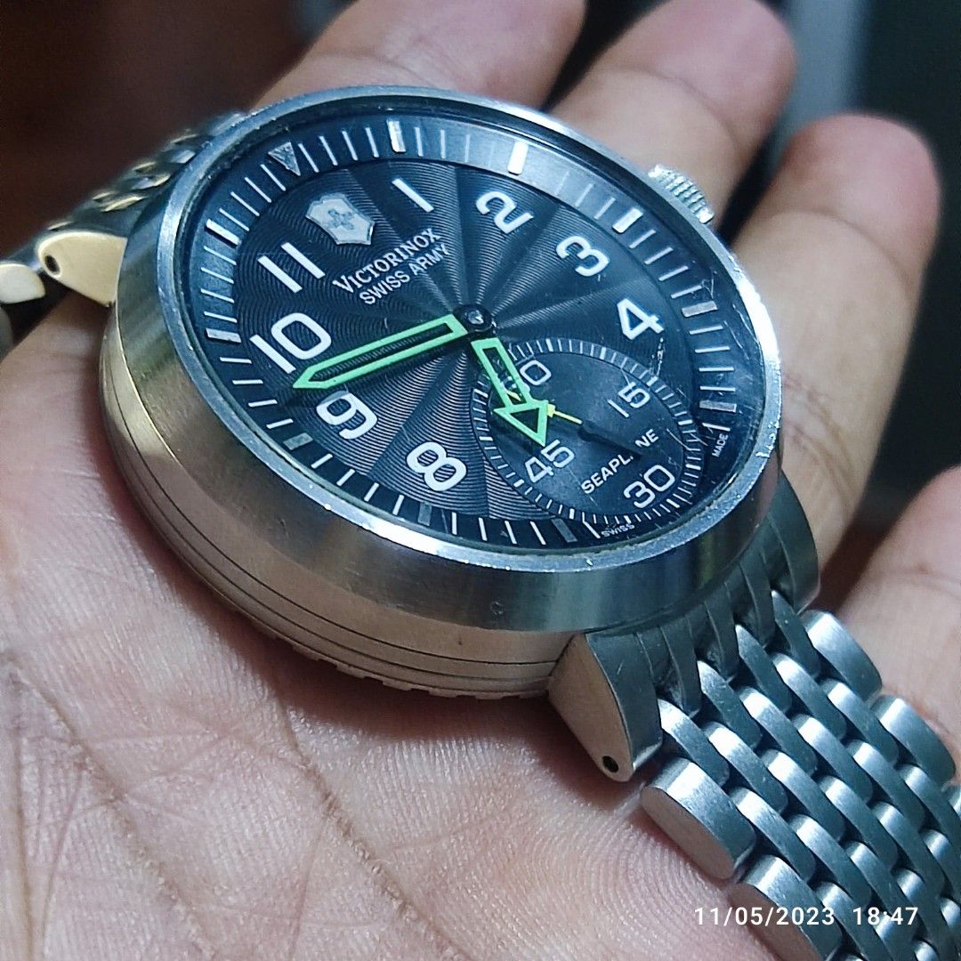 Victorinox Swiss Army SeaPlane Men s Fashion Watches
