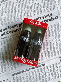 (Vintage) 1996 Coca Cola - Coke Bottle - Salt & Pepper Shakers