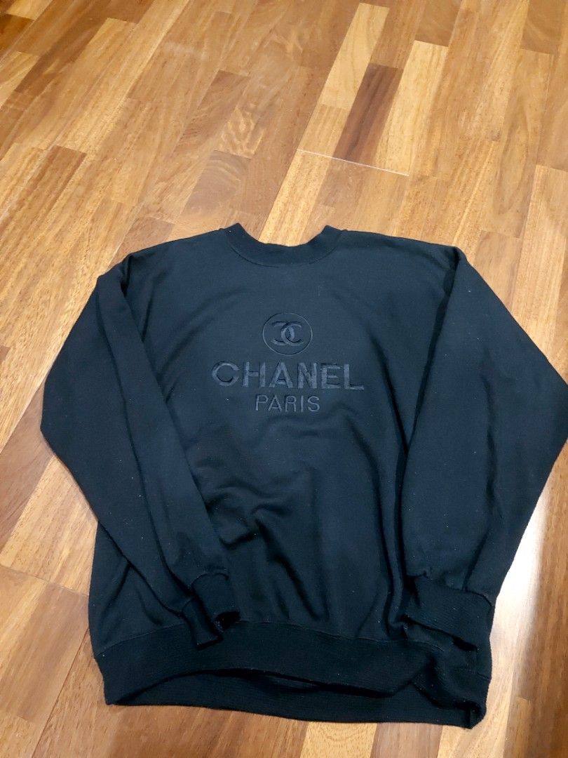 Chanel sweatshirt price online