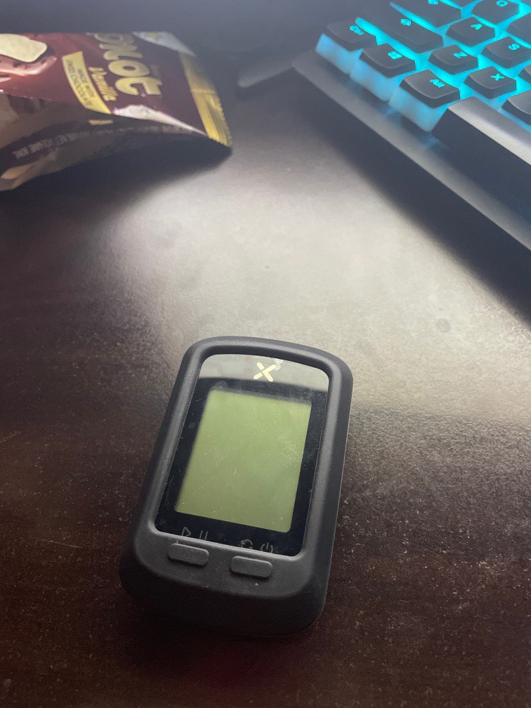 xoss g+ speedometer with casing, Sports Equipment, Bicycles & Parts