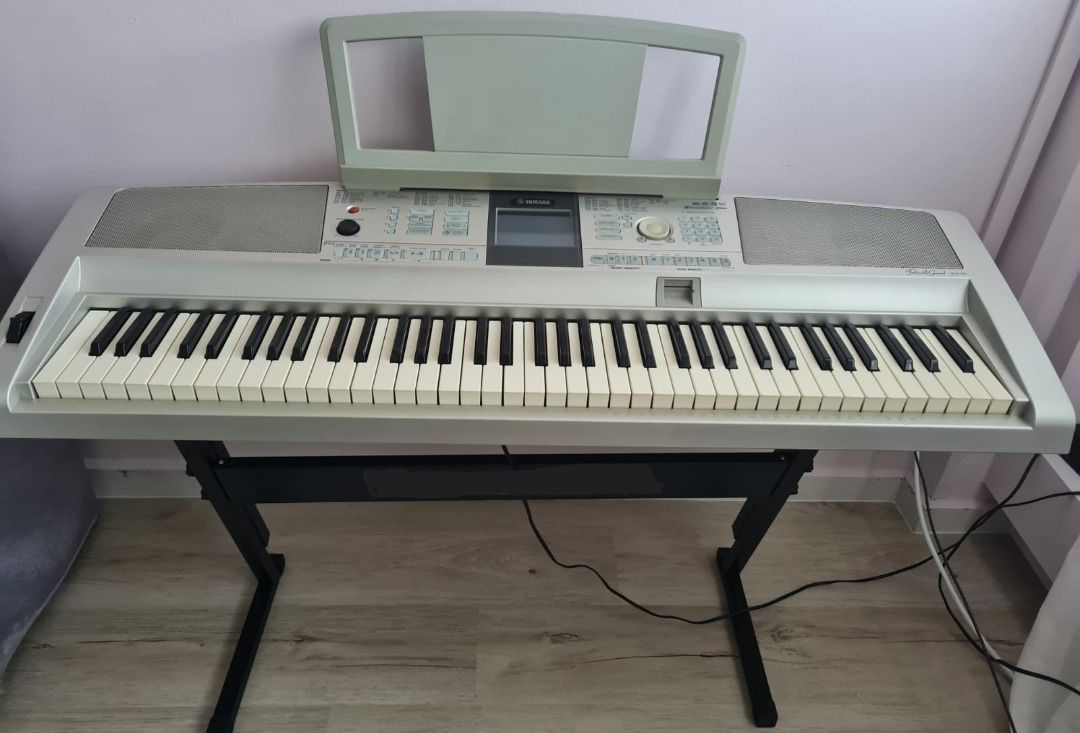 Dgx 305 sales yamaha keyboard price
