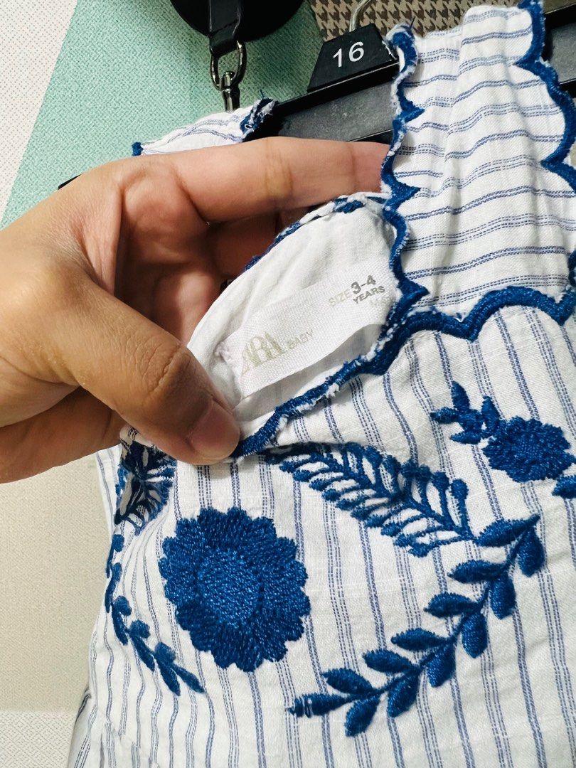Zara Embroidered AU (Category: Babies & Kids Fashion) located in Mandaluyong City. Submitted by euloves (Listing ID 1231312089, Image 2). Description: Like New Condition Barely used See reference for size.