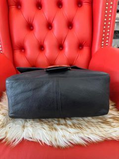 🅿️24,800 lp plus sf
Orig Fendi Mama Baguette
Medium to large size
Genuine Leather 
Rank A      👜onhand