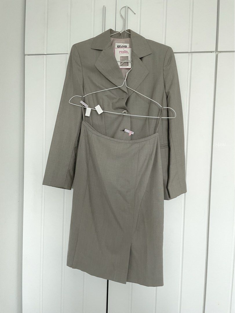 🆕 Kasper Petite Grey Office Coat Jacket and Matching Skirt Set  #SALEPASRAYA, Women's Fashion, Dresses & Sets, Sets or Coordinates on  Carousell