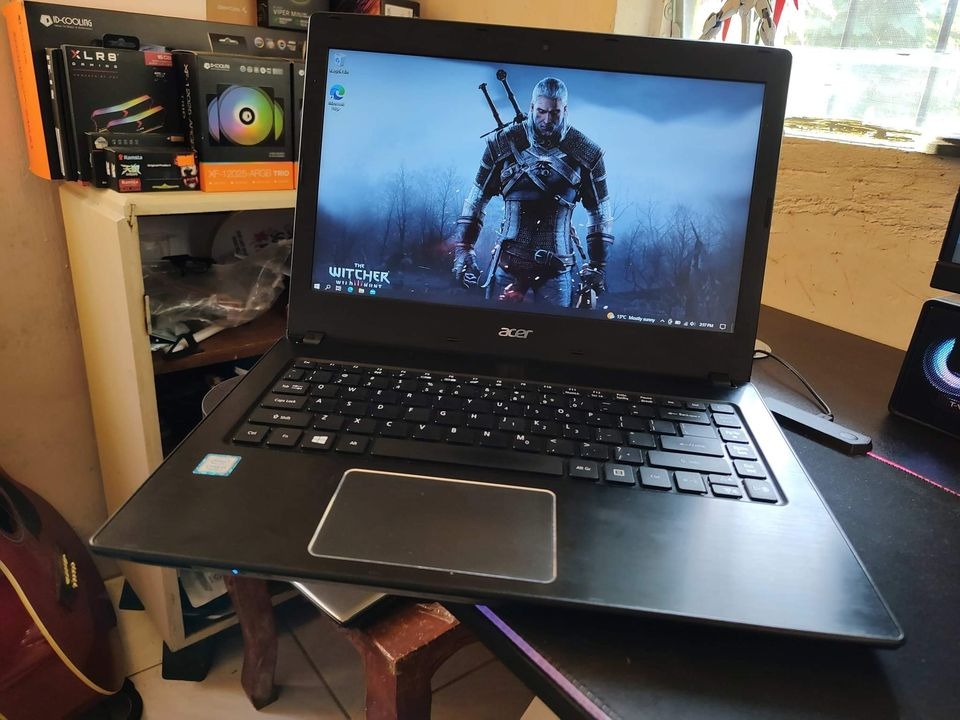 Acer P249, i57th Gen 4 Cores, 2 GB 940 MX graphics, 8 GB RAM