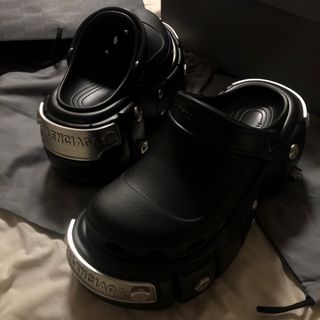 （分類：）位於 。 由 _on.air 提交（商品編號 1231551733，圖片 1）。簡介： 。