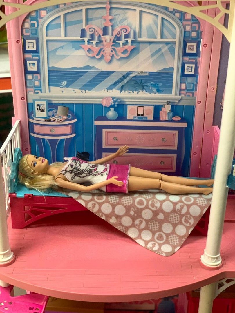 Barbie 2 storey beach house, Hobbies & Toys, Toys & Games on Carousell