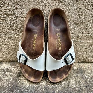 (Category: ) located in . Submitted by allpreloved_ (Listing ID 1231522522, Image 1). Description: .