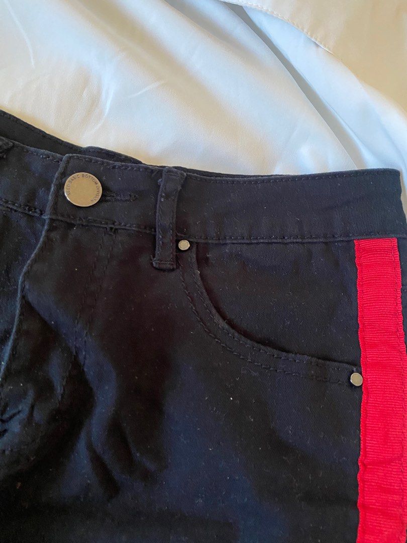 Black denim sale shorts red stripe