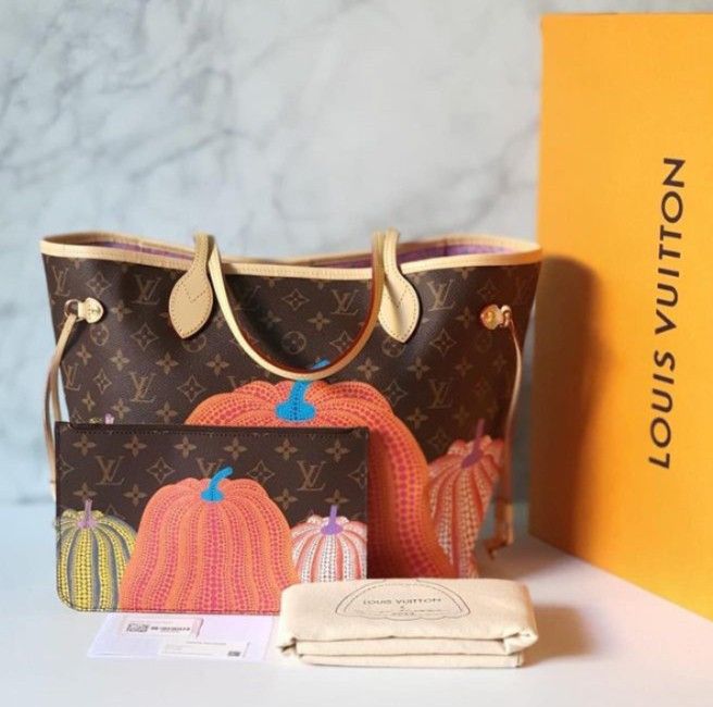 Koper Louis Vuitton (1), Fesyen Wanita, Tas & Dompet di Carousell