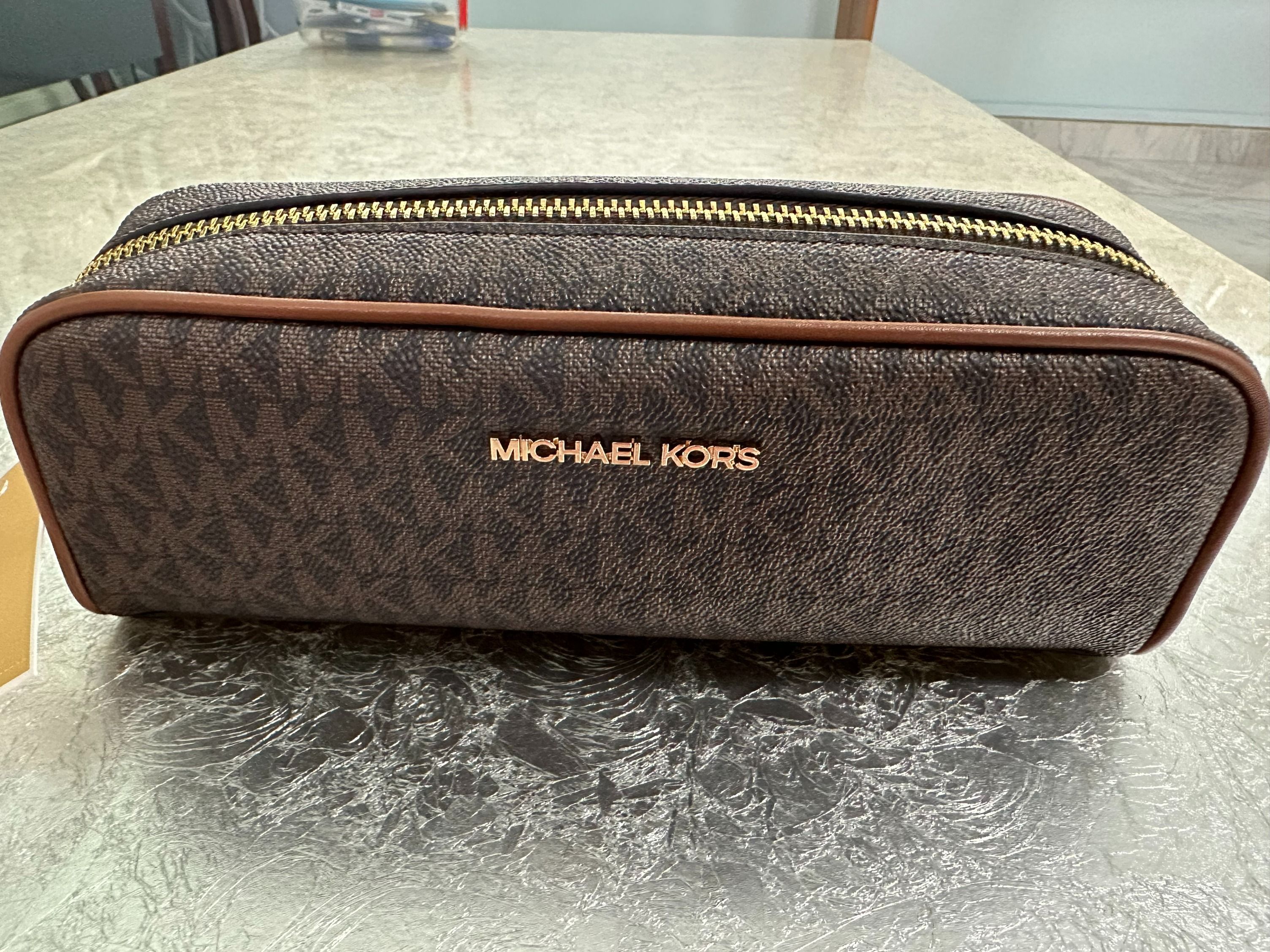 Michael kors sale cosmetic bag