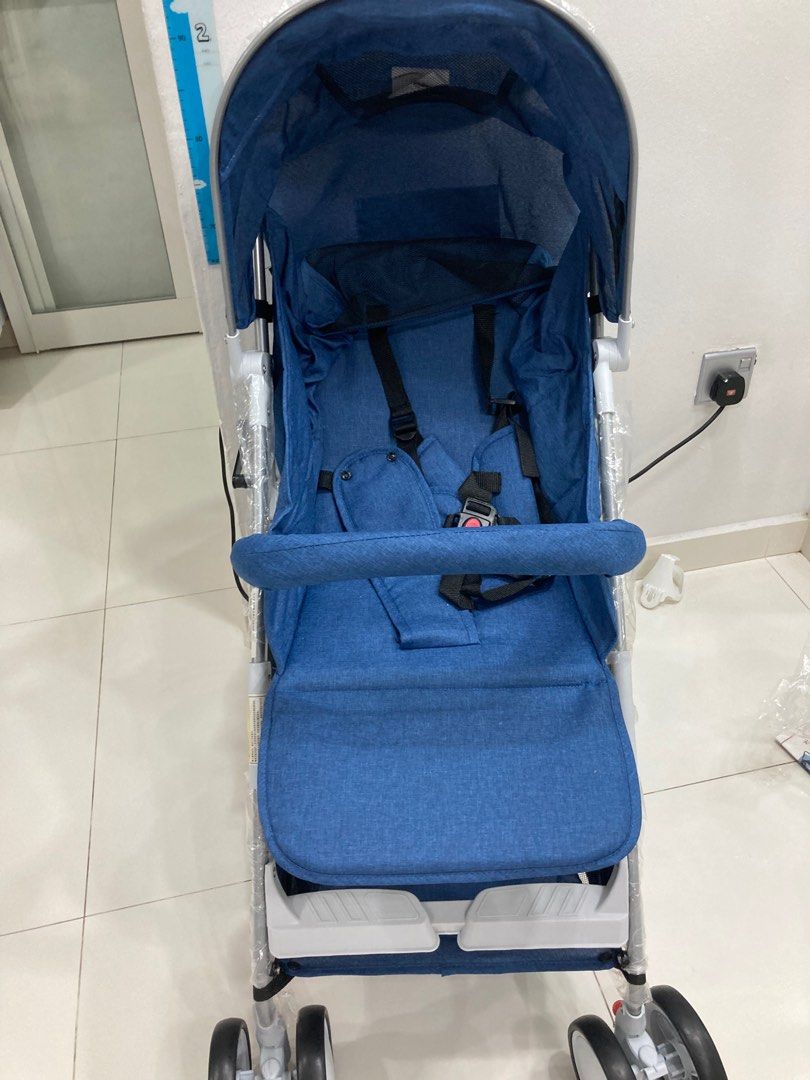 Brand new stroller light weight, lie down at 175 degree (4.4kg only