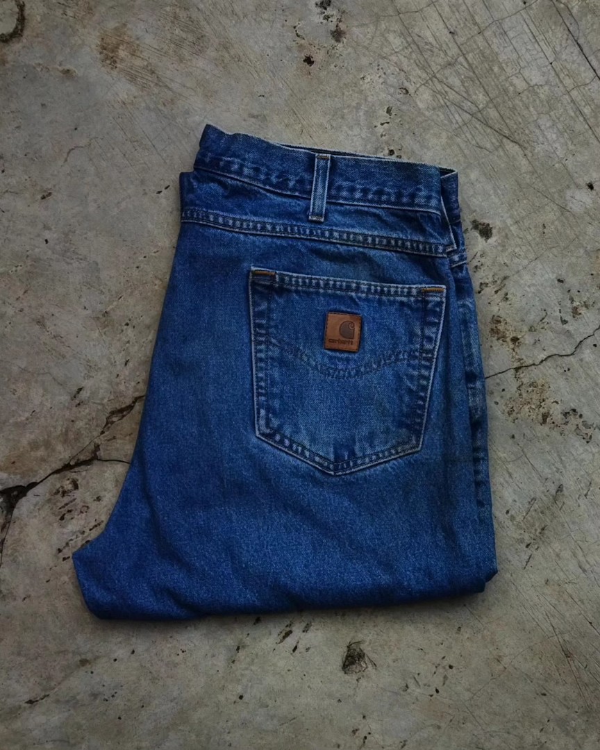 Carhatt Traditional Fit Jeans - B18 DST on Carousell