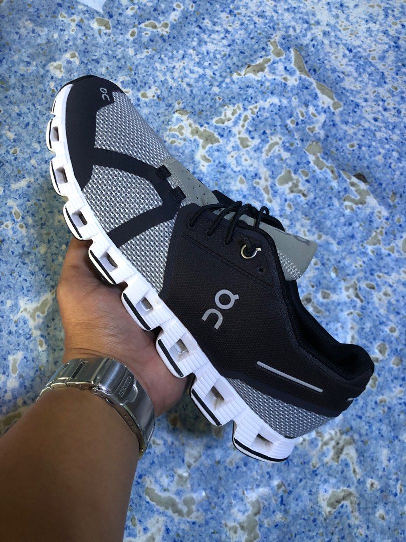 Cloudtec Swiss Engineering Men’s Running Shoes(27.5 cm) (Category: Sneakers) located in Baguio. Submitted by master_of_brands (Listing ID 1231570012, Image 2). Description: Authentic Cloudtec Swiss Engineering Men’s Running Shoes(Black/Grey) Size 9.5 US/43 Europe/27.5 cm/9 UK Slightly used No issue No box Thick outsole Bought in 🇺🇸 In excellent condition .