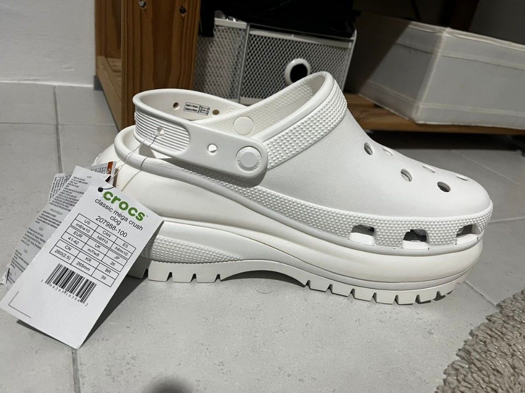 Crocs size 42 outlet