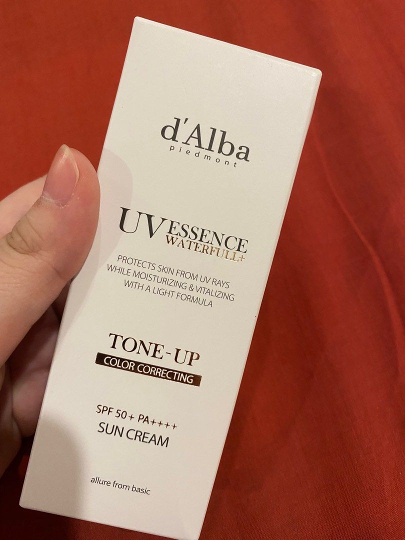 D alba tone up sun cream (Category: Face Care) located in Mandaluyong City. Submitted by patrishn (Listing ID 1231596360, Image 1). Description: 100% authentic Used once only.