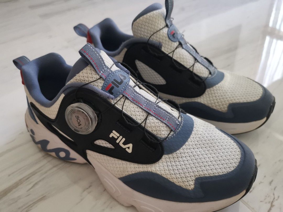Fila laceless shoes sales
