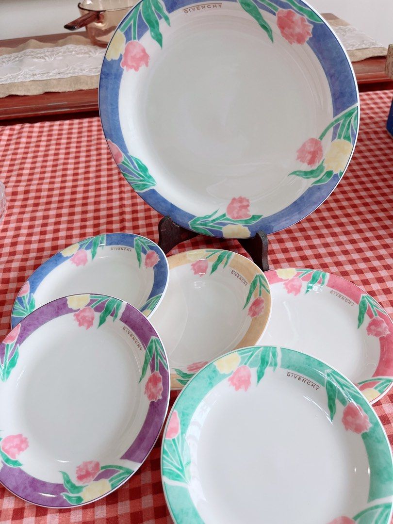 Givenchy floral cake plate set (Category: Dinnerware & Cutlery) located in Silay City. Submitted by royal_salisbury.0215 (Listing ID 1231504033, Image 2). Description: Givenchy floral plate set 🌼🌼🌼 New without box 1 Dinner plate 9.5” diameter 5pcs cake plates 6.5” diameter Disclaimer: We are not affiliated, associated, authorized or in any way connected with any of the brands we are selling. All copyrights trademarks are reserved to the brand 