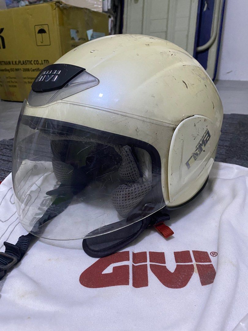 GIVI Helmet, Auto Accessories on Carousell