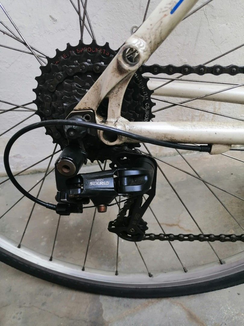 gt nomad hybrid bike