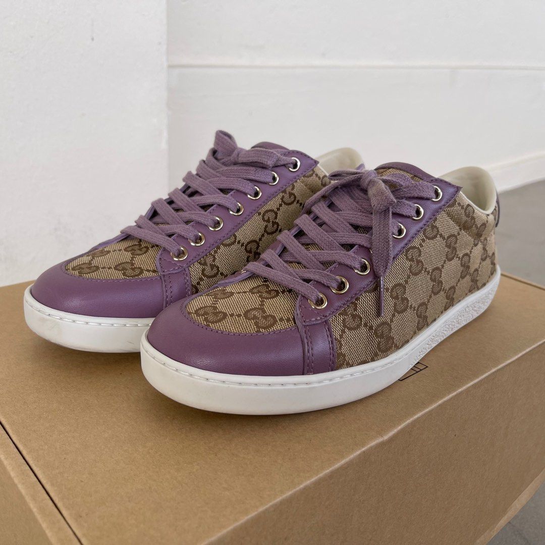 GUCCI SUPREME GG MONOGRAM CANVAS SNEAKERS IN LILAC