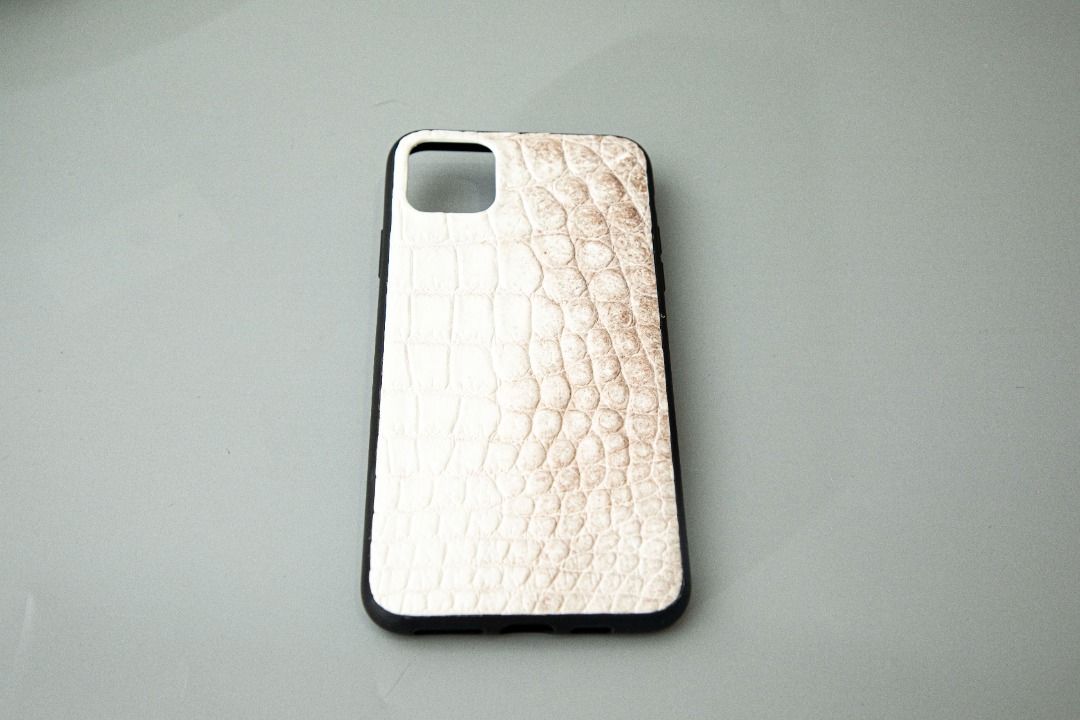 Card and Pen Holder Case For iPhone 13 Pro In Himalayan Crocodile