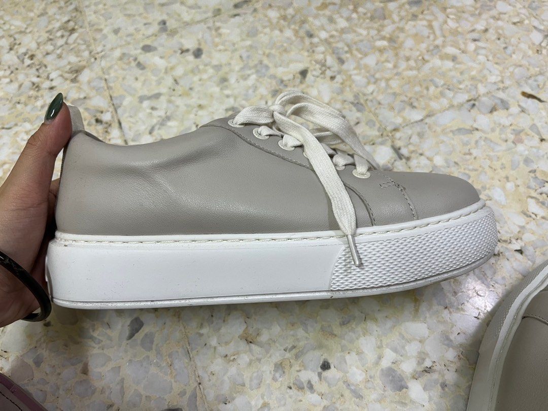 J Slides NYC Women s Fashion Footwear Sneakers on Carousell