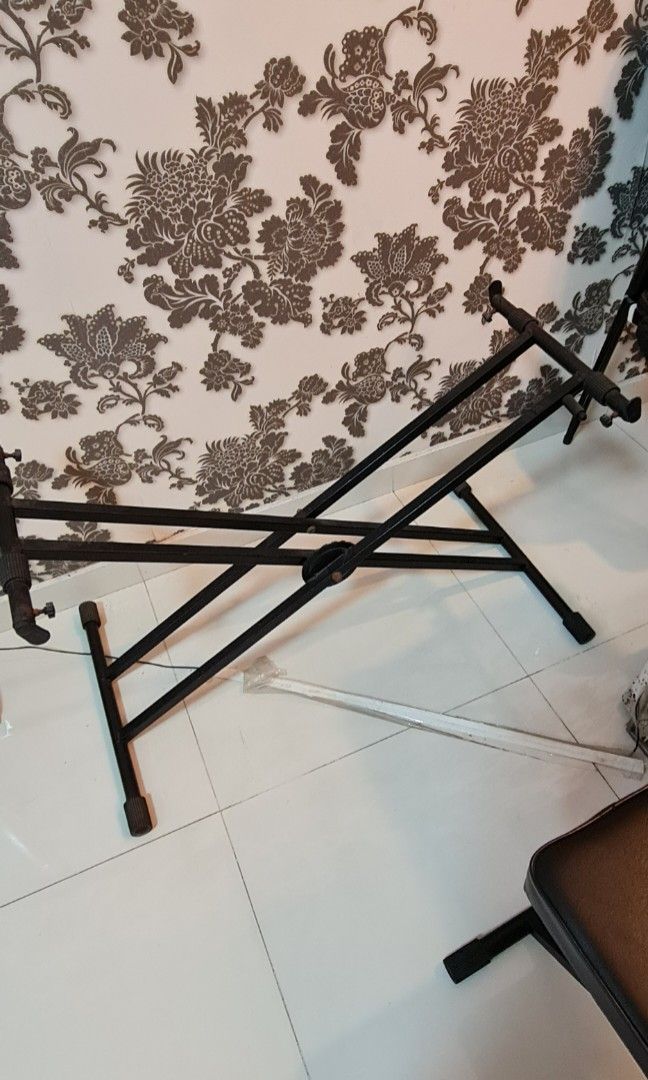 Keyboard stand and chair, Hobbies & Toys, Music & Media, Music