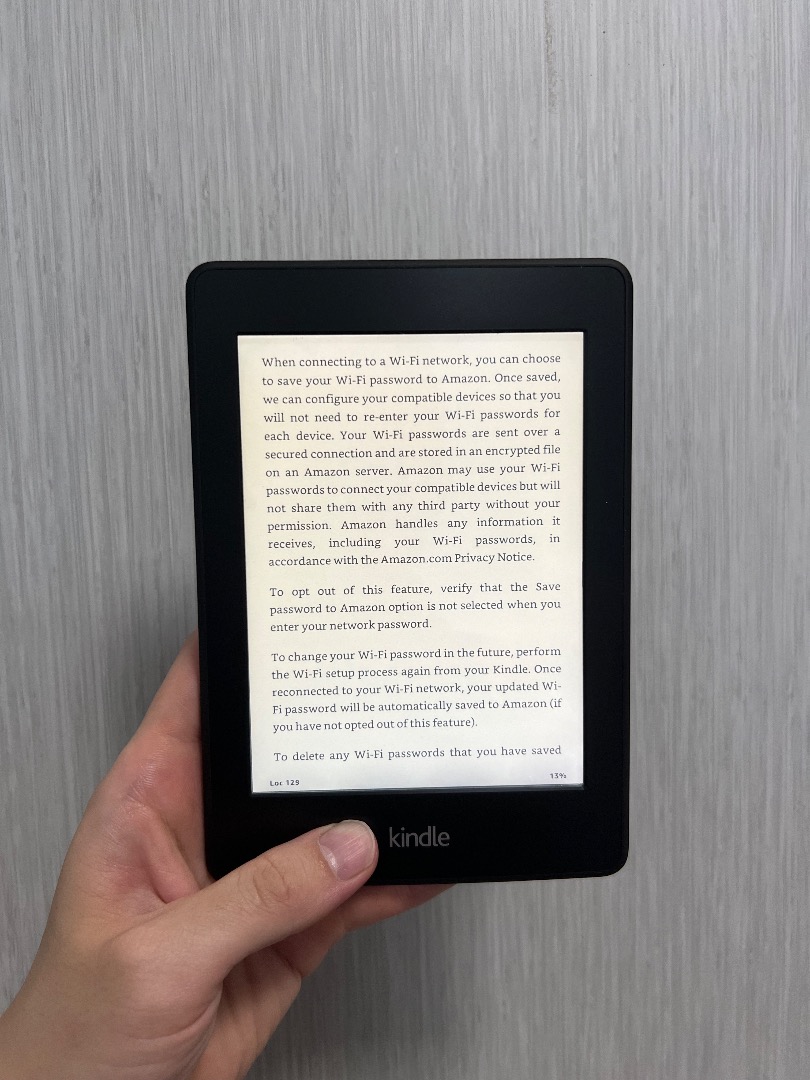 Kindle Paperwhite, 6" High Resolution Display with backlight, Mobile