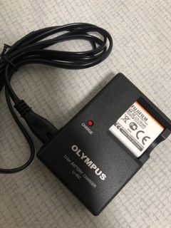 Li-40b battery + charger for olympus camera