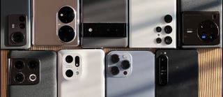 Looking smartphone supplier