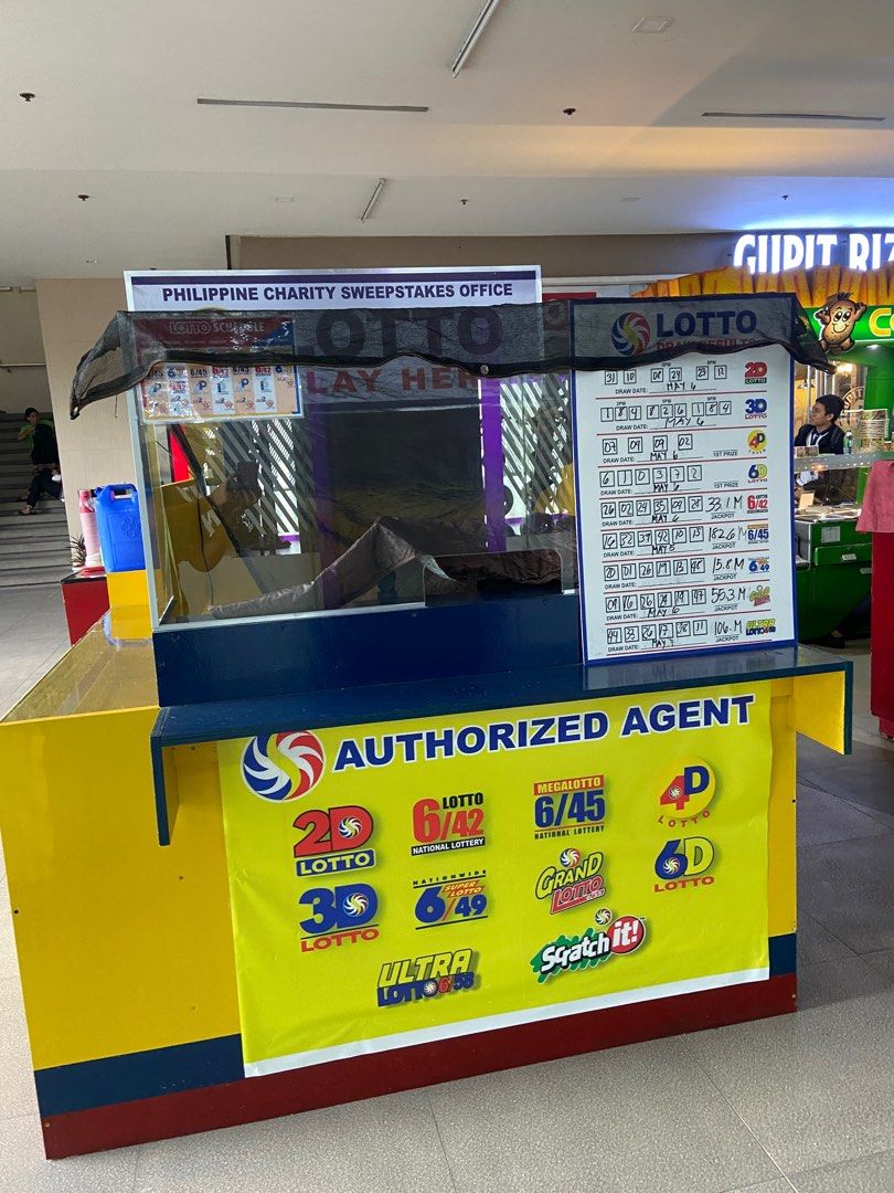 Lotto Booth (3 mos used only) (Category: Shelves, Cabinets & Racks) located in Cainta. Submitted by .jessica (Listing ID 1231570258, Image 1). Description: Negotiable price! Message me here! RFS: the owner will go out of the country.
