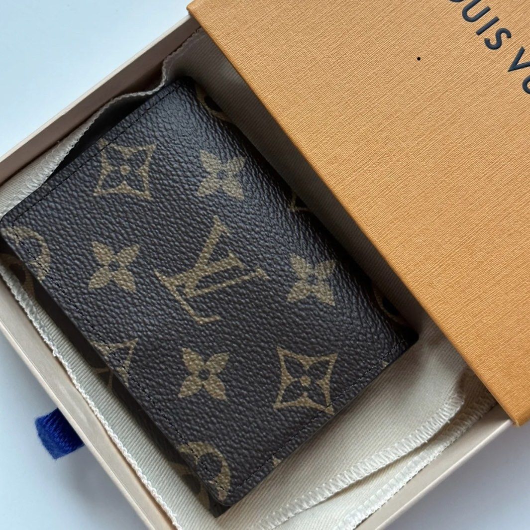 Louis Vuitton Card Case, Men's Fashion, Watches & Accessories, Wallets &  Card Holders on Carousell