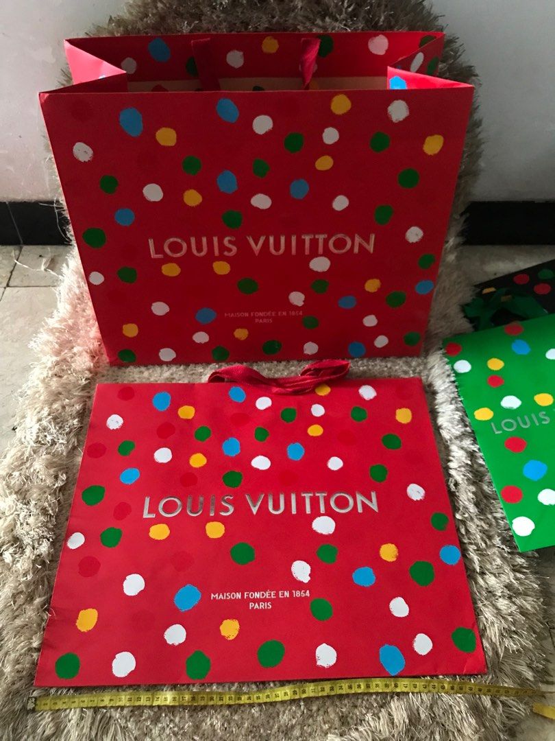 Adu Gaya 8 Seleb Pakai Tas Louis Vuitton x Yayoi Kusama, Nayeon Twice  hingga Bunga Citra Lestari - Fashion