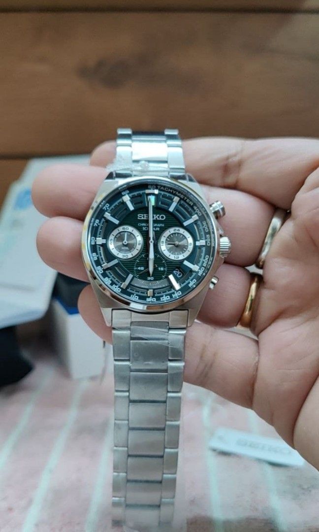 Lowest Price*Seiko SSB405 Men\'s Chronograph Green Dial Stainless Steel  Watch ssb405 ssb405p ssb405p1 Birthday gift birthday seiko(BRAND NEW IN BOX  WITH 1 YEAR WARRANTY), Men\'s Fashion, Watches & Accessories, Watches on  Carousell