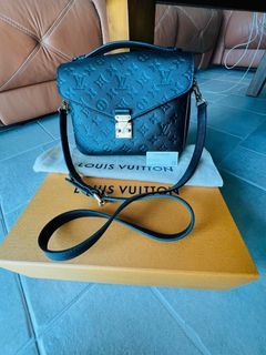 Louis Vuitton FÉLICIE POCHETTE, Luxury, Bags & Wallets on Carousell