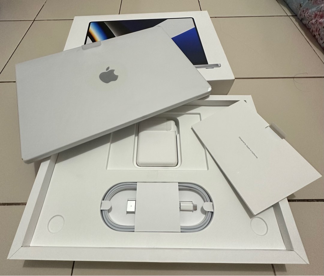 macbook pro m1 max 16 inches