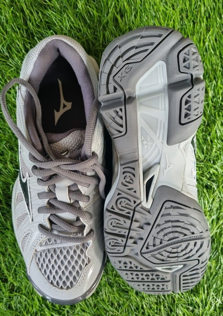 mizuno wave tornado 9 mid