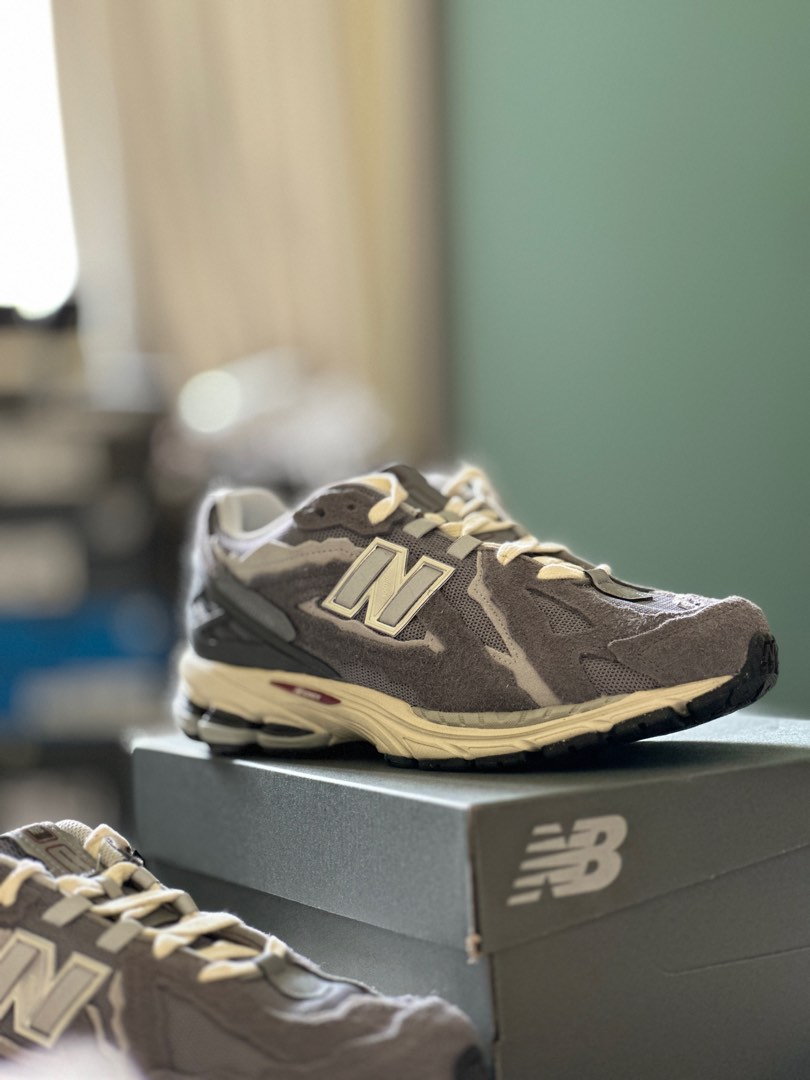 new balance 1906 redefined future pack grey us10.5 Men s Fashion