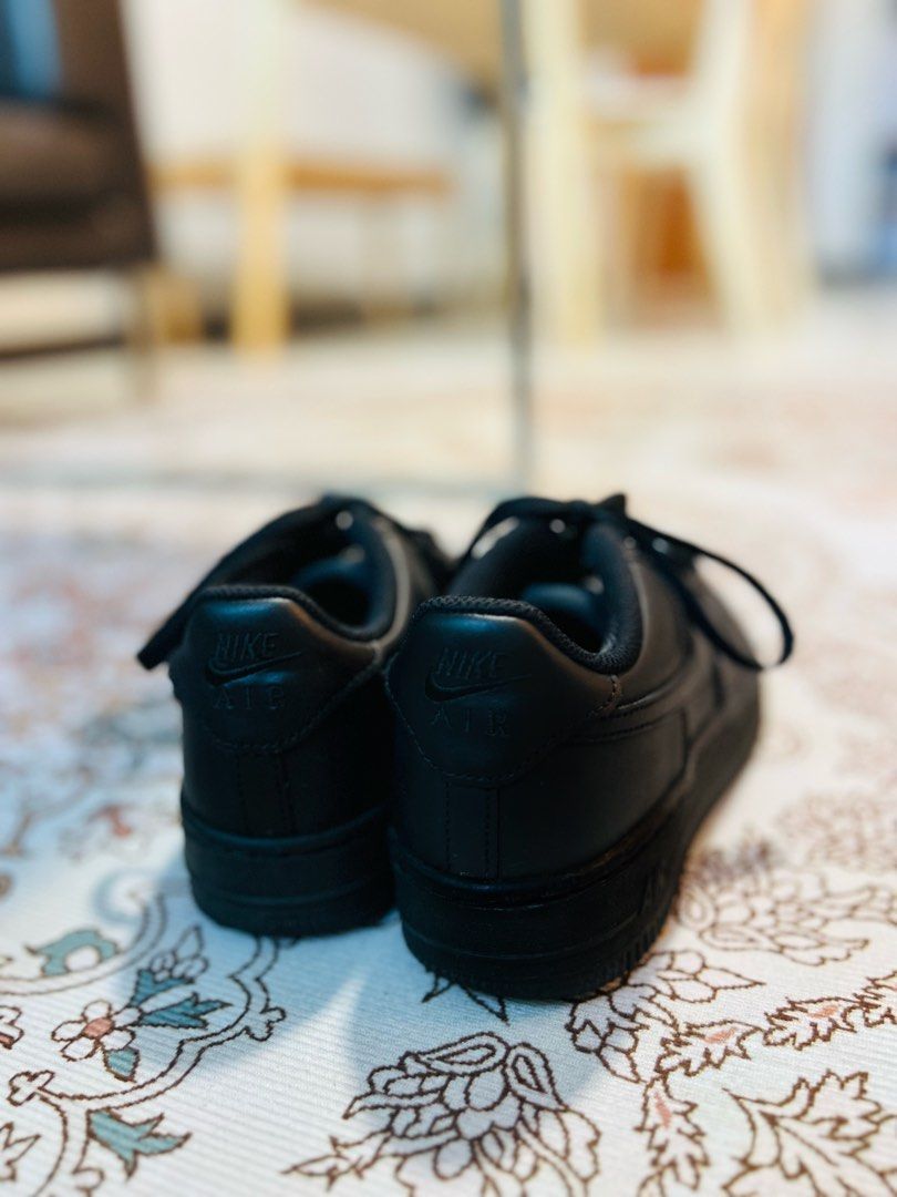 Air force takkies on sale