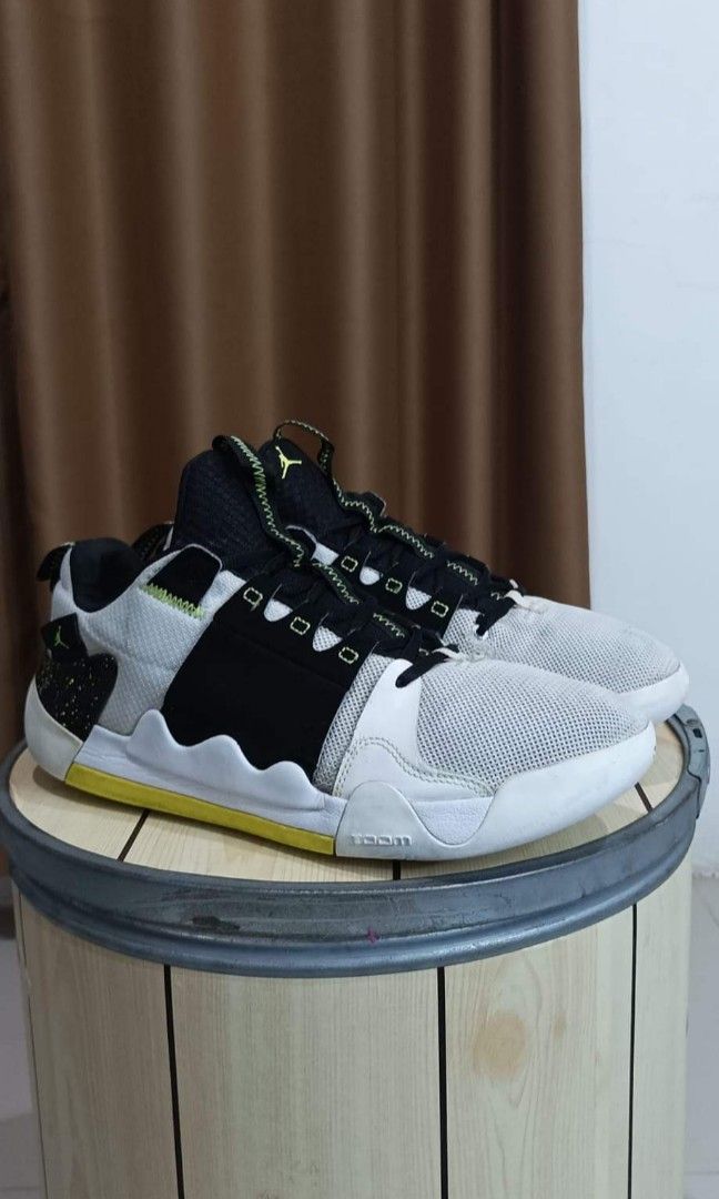 Nike Air Jordan Zoom Zero Gravity, Fesyen Pria, Sepatu , Sneakers di  Carousell