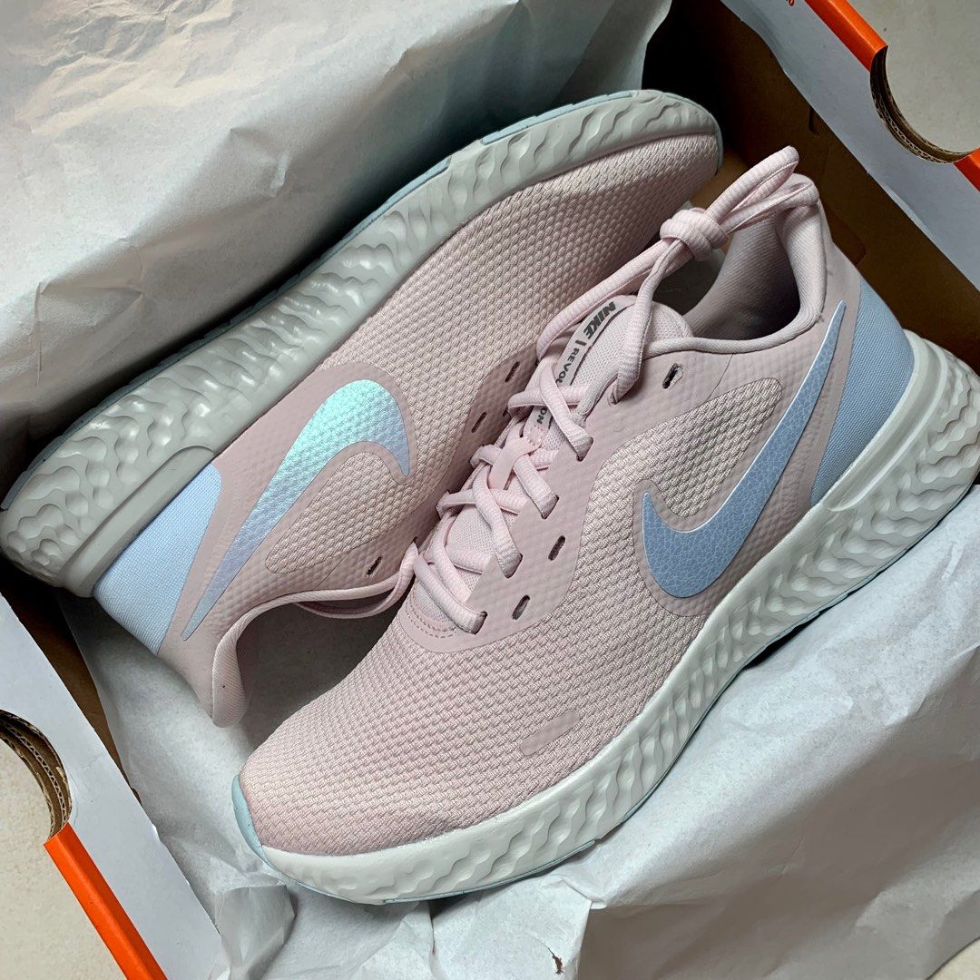 UK6 Nike revolution 5 running shoes
