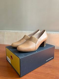 Obermain Tan Beige Heels