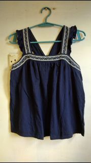 (Category: ) located in . Submitted by _elle.preloved (Listing ID 1231491835, Image 1). Description: .